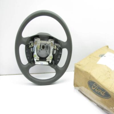 طارة فورد ماركيز فكتوريا 95-97 اصلي 